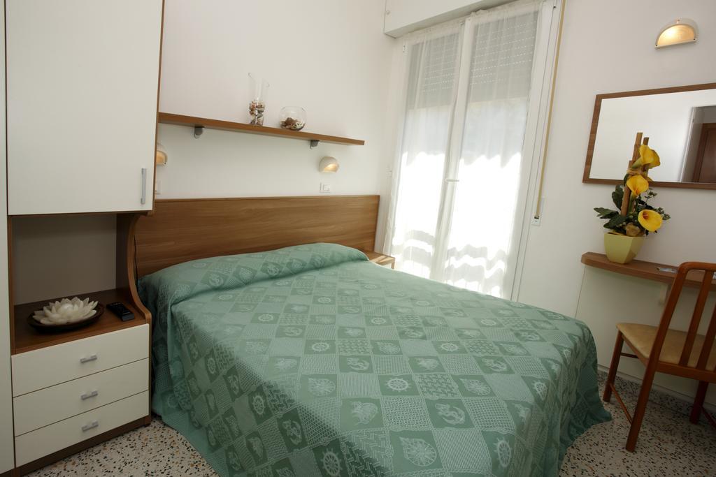 Hotel Vannini Rimini Kamer foto