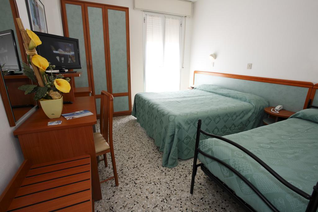 Hotel Vannini Rimini Kamer foto