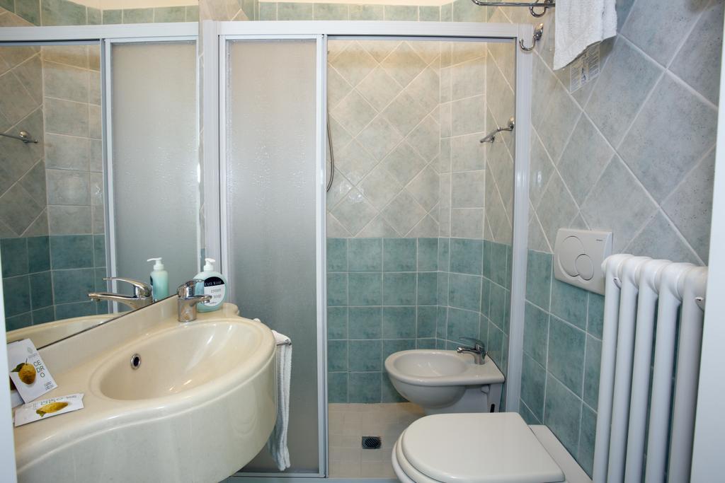 Hotel Vannini Rimini Kamer foto