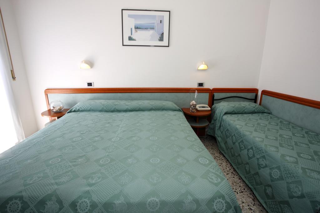 Hotel Vannini Rimini Kamer foto