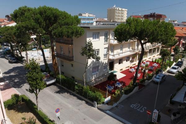 Hotel Vannini Rimini Buitenkant foto